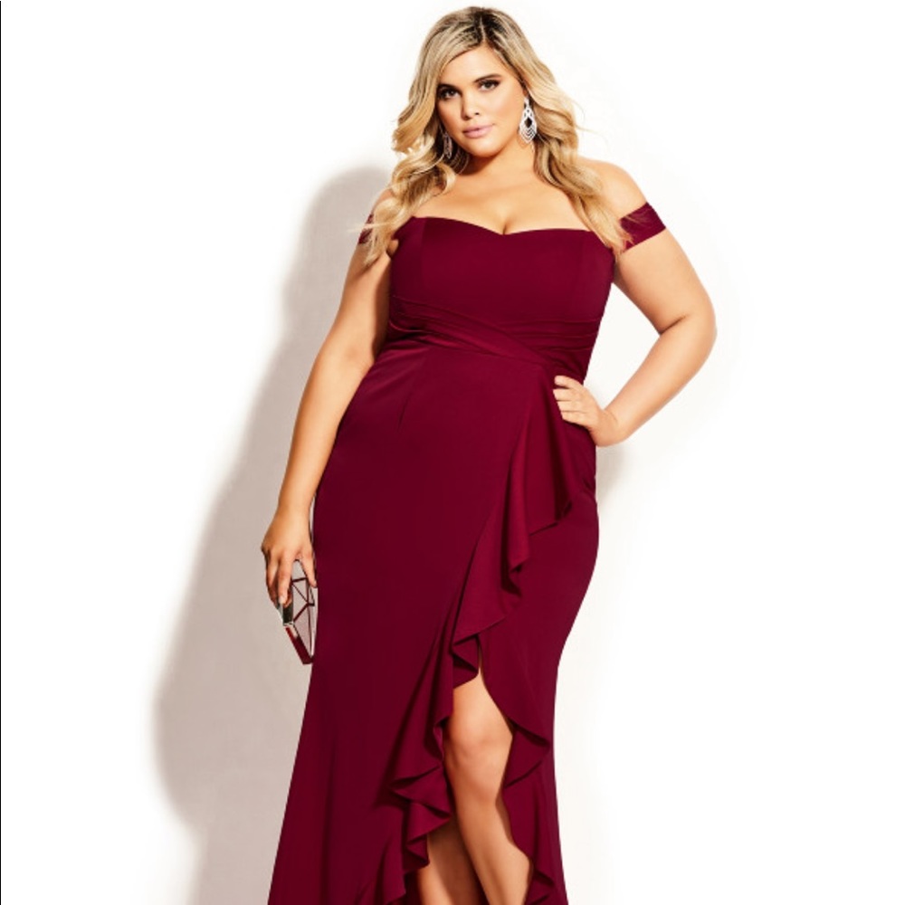 Hypnotize Maxi Dress in Red